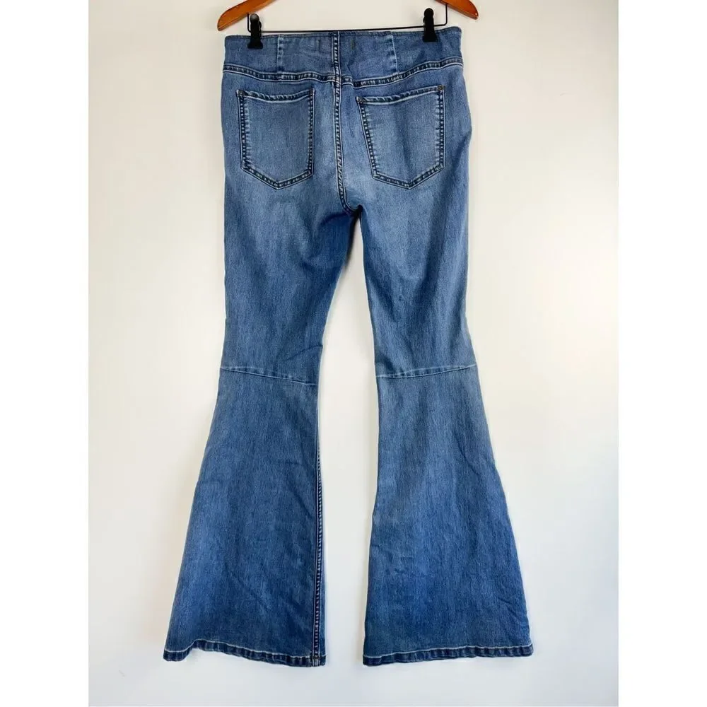 Free People Women's Blue We The Free Penny Pull-On Flare Jeans Size 30
